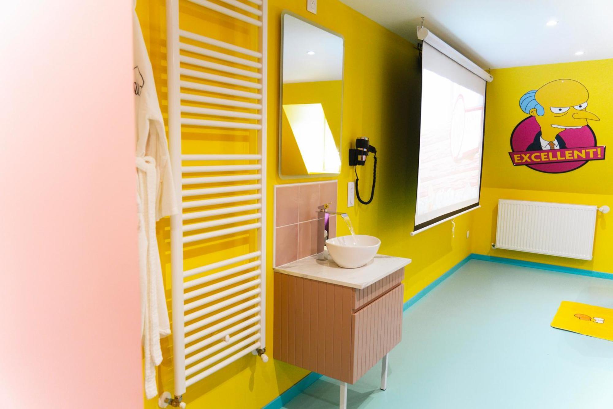 Capsule Springfield - Balneo -Sauna - Billard ドゥエー エクステリア 写真